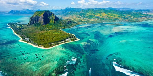 Best selling underwater waterfall helicopter tour (7)